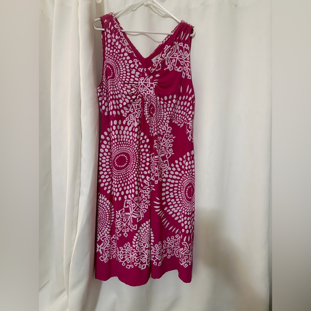 Avenue Hot Pink and White Geometric Print Dress